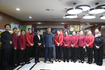 【長田動態(tài)】情暖新春守崗人 關(guān)懷奮進(jìn)啟新程——長田實(shí)業(yè)董事長張勇攜高管深入一線走訪慰問在崗員工